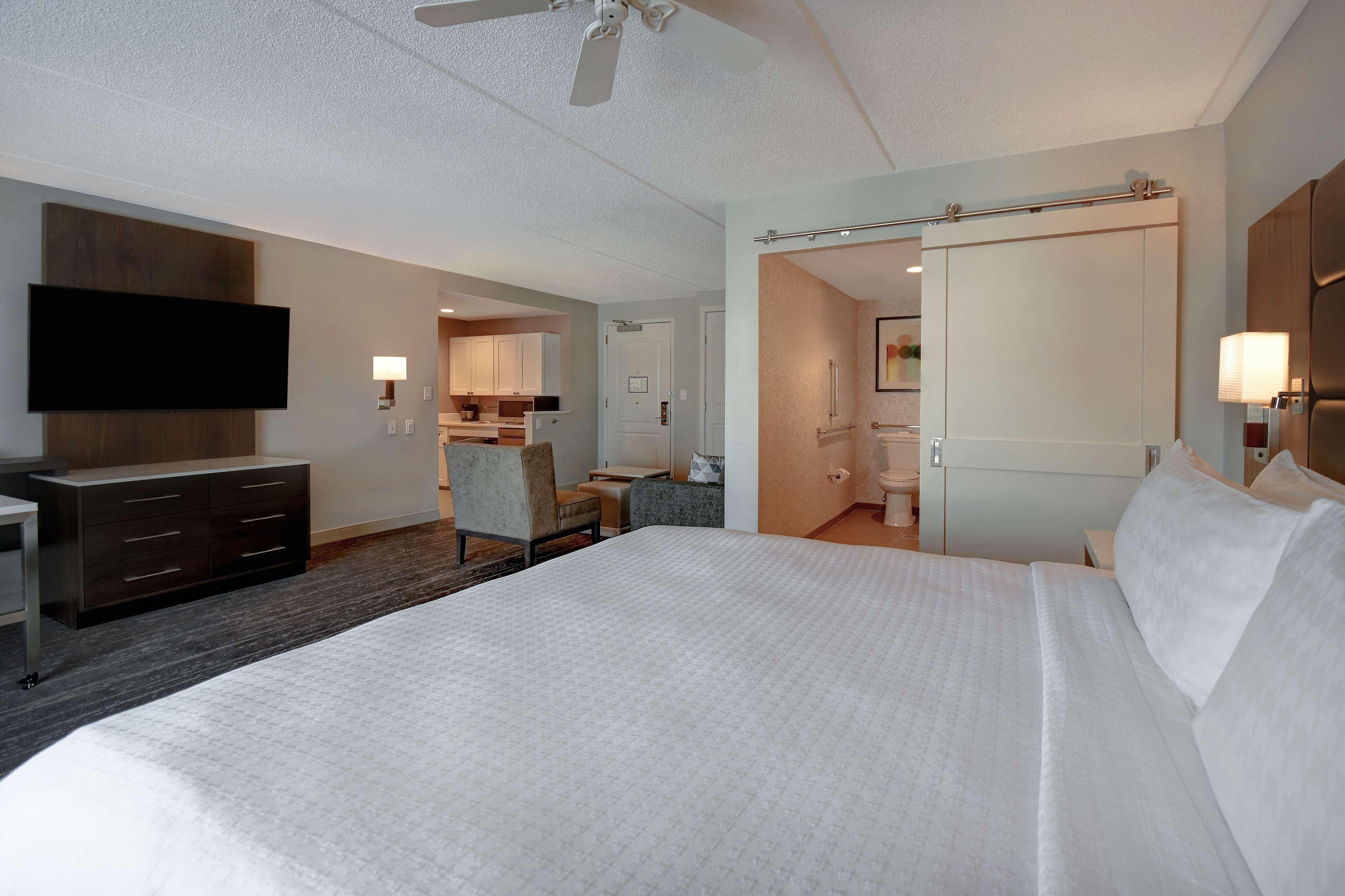 Homewood Suites By Hilton Philadelphia-City Avenue Exterior foto